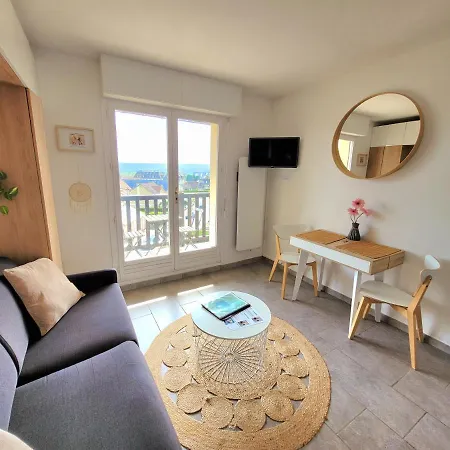 Апартаменты M2m Magnifique Vue - Avec Balcon - Les Pieds Dans L Eau!