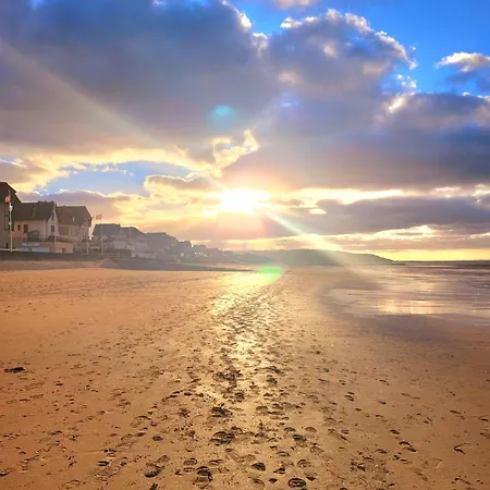 M2m Avec Balcon - Vue Magnifique Face Campagne Et Côté - Les Pieds Dans L Eau! Appartamento