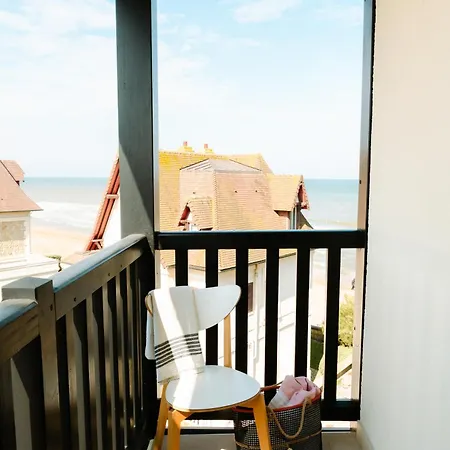 شقة M2m Magnifique Vue - Avec Balcon - Les Pieds Dans L Eau!