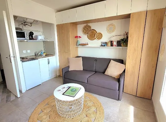 Appartement M2m Magnifique Vue - Avec Balcon - Les Pieds Dans L Eau! *